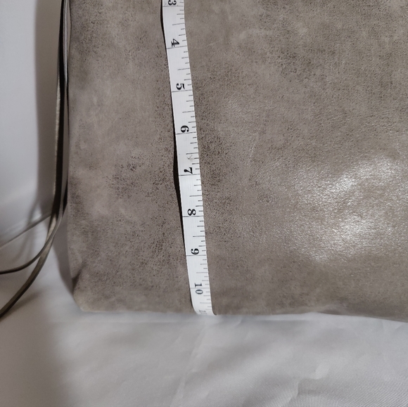 Handbag - Picture 9 of 9